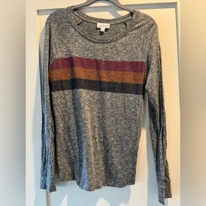 Evereve Long Sleeve T Shirt Size Small